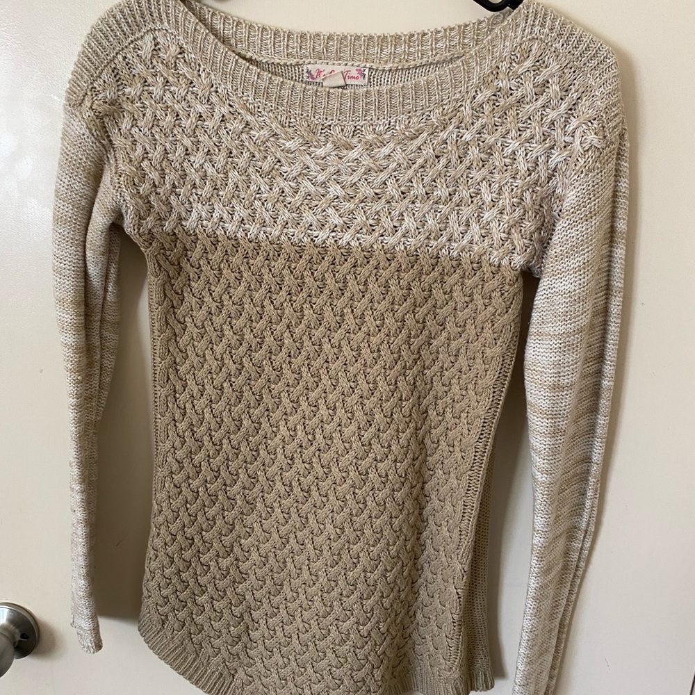 Sweater - Picture 2 of 3
